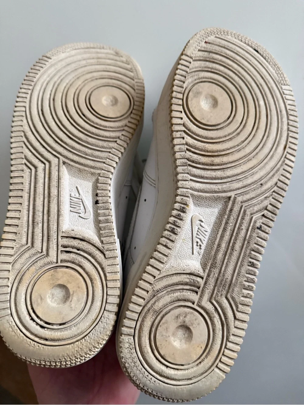 Nike Men's White Leather Sneakers